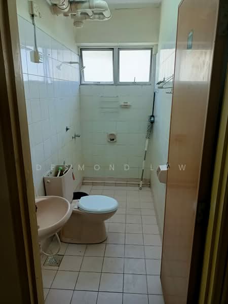 Kondominium untuk Disewa di Seri Mas Condominium - Desmond Low - Bathroom - PropertyGuru.com.my