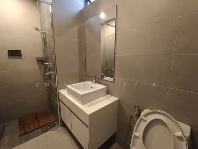 Kondominium untuk Disewa di Vivo Residential Suites - Yoshinori Dota - Bathroom - PropertyGuru.com.my