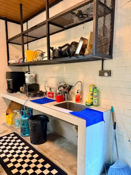 Bungalow for Rent in Jalan Klang Lama (Old Klang Road) (Kuala Lumpur) - Desmond Low - Kitchen - PropertyGuru.com.my