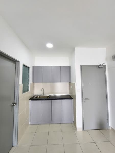 Kondominium untuk Disewa di Residensi Desa Satumas - Elaine Chen - Kitchen - PropertyGuru.com.my