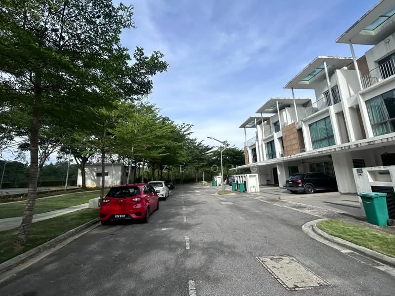 Rumah Teres 3 Tingkat untuk Dijual di Cyberjaya (Selangor) - Jaze Ong - Exterior - PropertyGuru.com.my