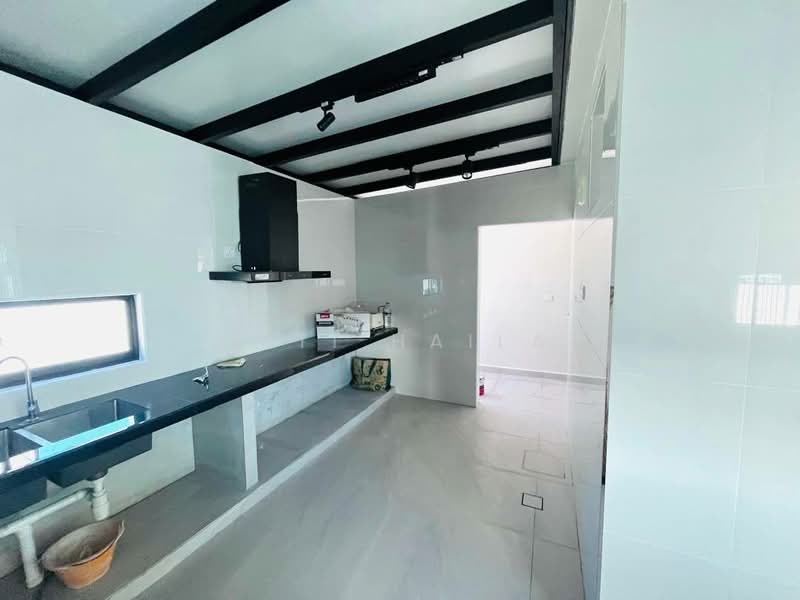 Rumah Teres 2 Tingkat untuk Disewa di Taman Sepang (Sepang) - Siti Haila - Kitchen - PropertyGuru.com.my