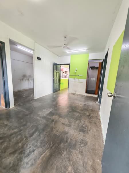 Flat for Sale at Flat Taman Rinting - Daniel Yong - Interior - PropertyGuru.com.my