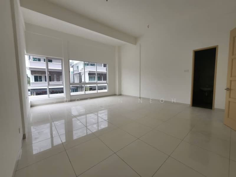 Banglo Lot Kosong untuk Dijual di Taman Kota Permai (Bukit Mertajam) - Jocelyn Neoh - Living Room - PropertyGuru.com.my