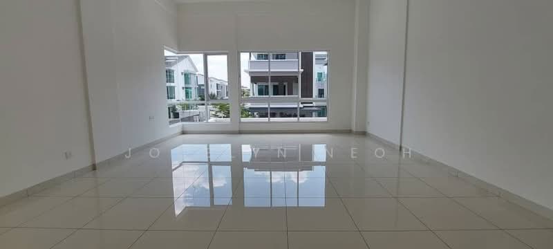 Banglo Lot Kosong untuk Dijual di Taman Kota Permai (Bukit Mertajam) - Jocelyn Neoh - Living Room - PropertyGuru.com.my