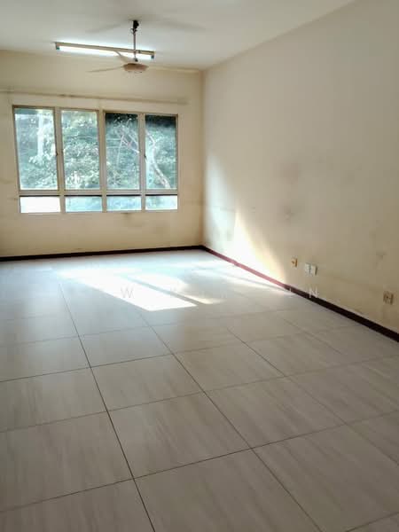 Pangsapuri untuk Disewa di Desa Tanjung - Low Kok Pin - Living Room - PropertyGuru.com.my