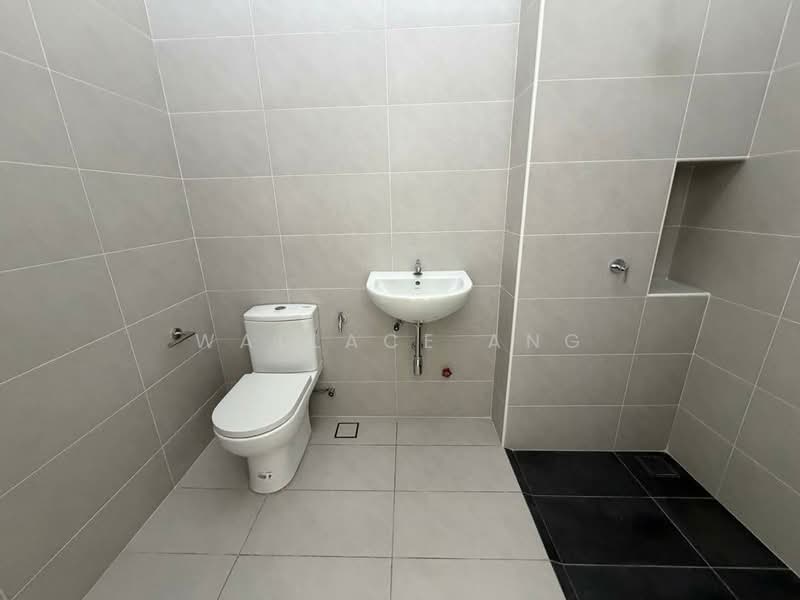 Rumah Teres 2 Tingkat untuk Dijual di Eco Spring (Johor Bahru) - Wallace Ang - Bathroom - PropertyGuru.com.my