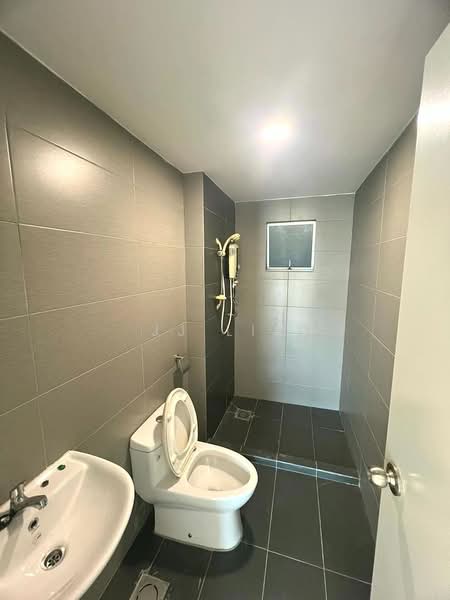 Condominium for Rent at Spring Avenue (Kuchai Damai) - JJ Lim - Bathroom - PropertyGuru.com.my