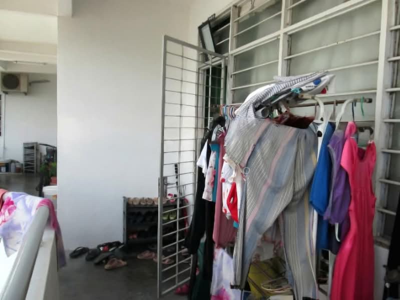 Pangsapuri untuk Dijual di Medan Ria - Alex Ho - Balcony - PropertyGuru.com.my