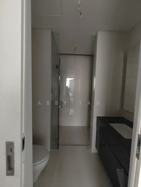 Service Residence for Sale at Regent Suites @ Pavilion Damansara Heights - Abby Tan - Bathroom - PropertyGuru.com.my
