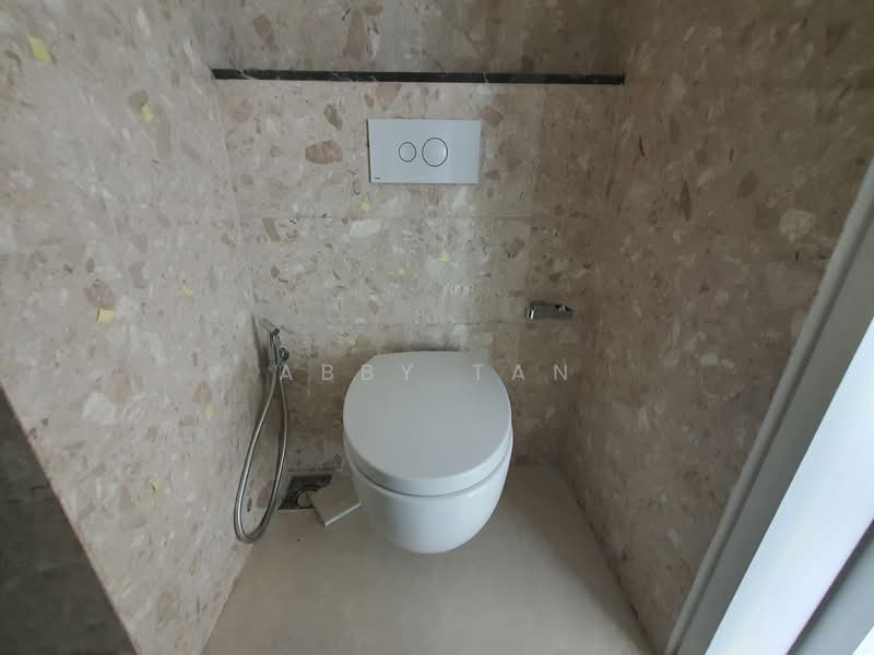 Service Residence for Sale at Regent Suites @ Pavilion Damansara Heights - Abby Tan - Bathroom - PropertyGuru.com.my