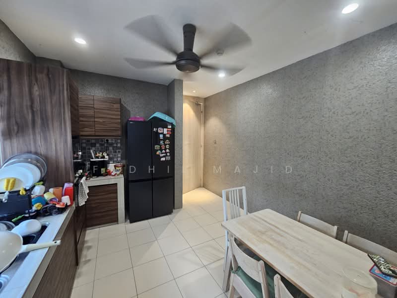 Semi-Detached House for Sale in Denai Alam (Shah Alam) - Fadhil Majid - Kitchen - PropertyGuru.com.my