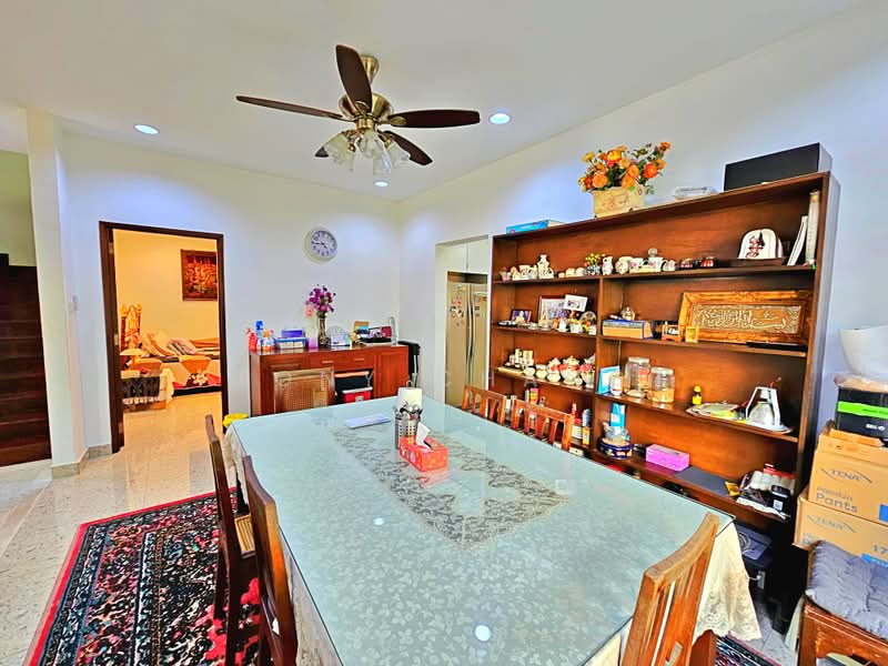 Rumah Berkembar untuk Dijual di Damansara Heights (Kuala Lumpur) - Tony Chang - Dining Room - PropertyGuru.com.my