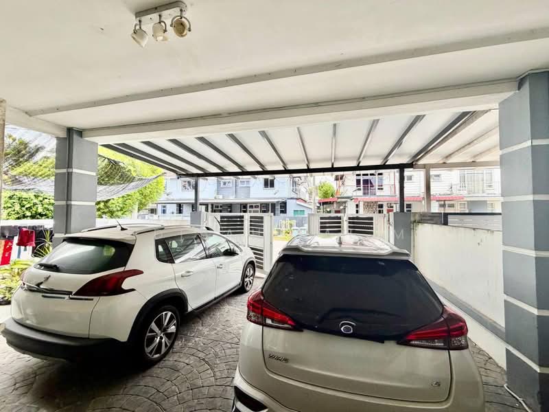 Rumah Kluster untuk Dijual di Jenjarom (Selangor) - Adibah Salim - Car Park - PropertyGuru.com.my