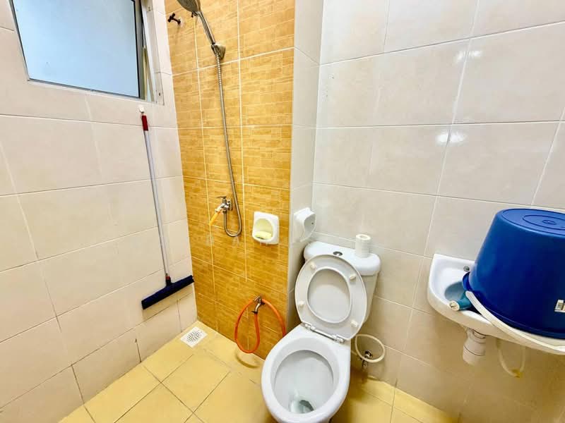 Rumah Kluster untuk Dijual di Jenjarom (Selangor) - Adibah Salim - Bathroom - PropertyGuru.com.my