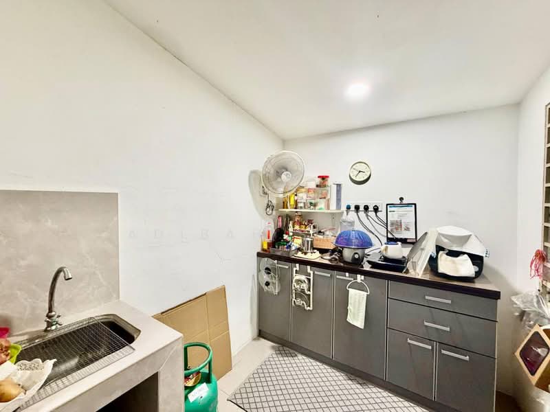 Rumah Kluster untuk Dijual di Jenjarom (Selangor) - Adibah Salim - Kitchen - PropertyGuru.com.my