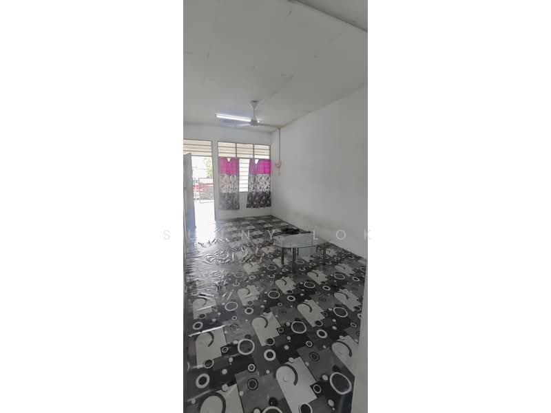 1-storey Terraced House for Rent in Taman Merak (Simpang Ampat) - Sunny Lok - Living Room - PropertyGuru.com.my