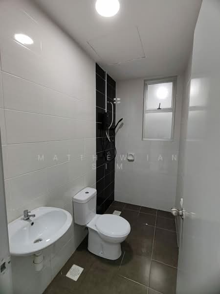 Servis Apartment untuk Disewa di Bsp Skypark - Matthew Ian Sim - Bathroom - PropertyGuru.com.my
