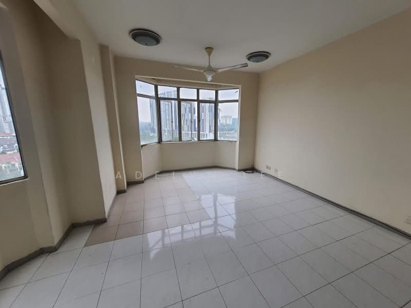 Kondominium untuk Dijual di Bukit OUG Condominiums - Adelyn Lee - Living Room - PropertyGuru.com.my