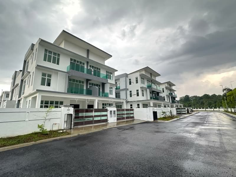 Rumah Kluster untuk Dijual di Taman Mutiara Mas (Skudai) - Yucong . - Exterior - PropertyGuru.com.my