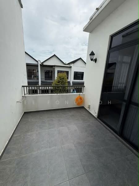 Rumah Teres 2 Tingkat untuk Dijual di Eco Summer (Johor Bahru) - Ee Fong Toh - Balcony - PropertyGuru.com.my
