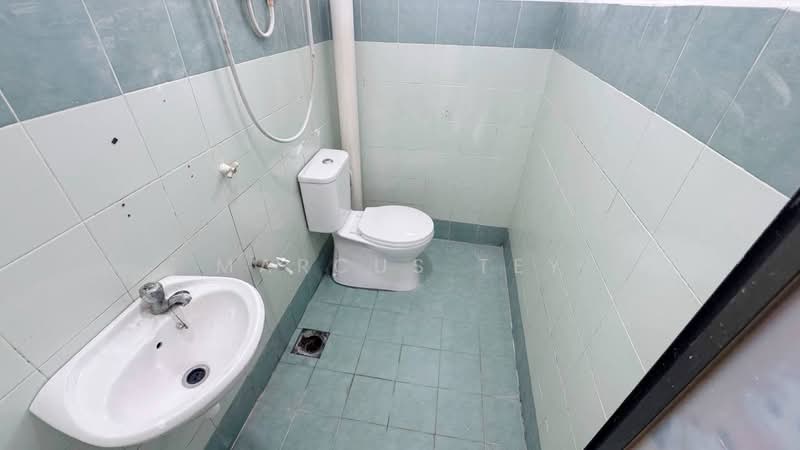 2-storey Terraced House for Sale in Taman Nusa Damai (Pasir Gudang) - Marcus Tey - Bathroom - PropertyGuru.com.my
