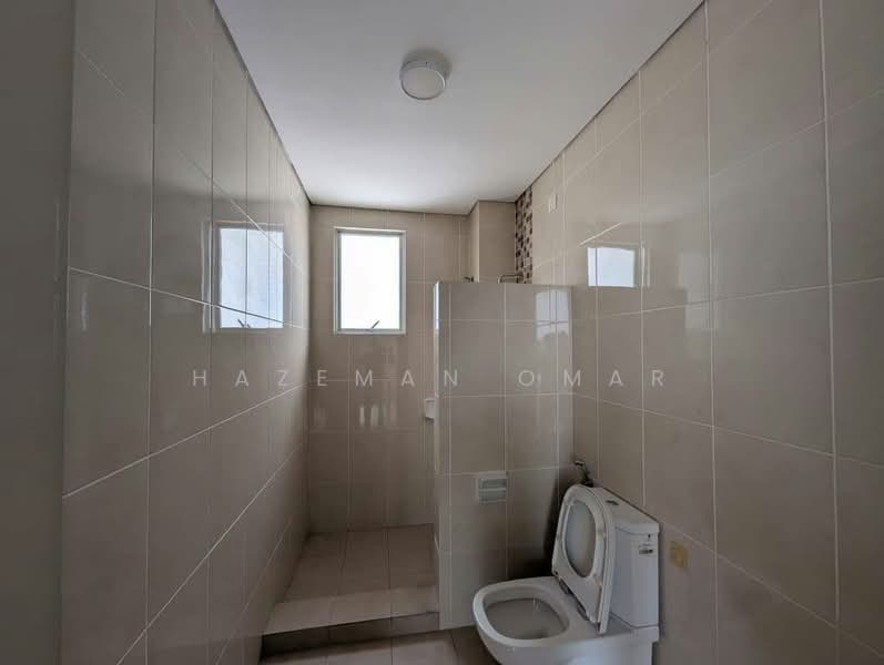 2-storey Terraced House for Rent in Alam Impian (Shah Alam) - Hazeman Omar - Bathroom - PropertyGuru.com.my