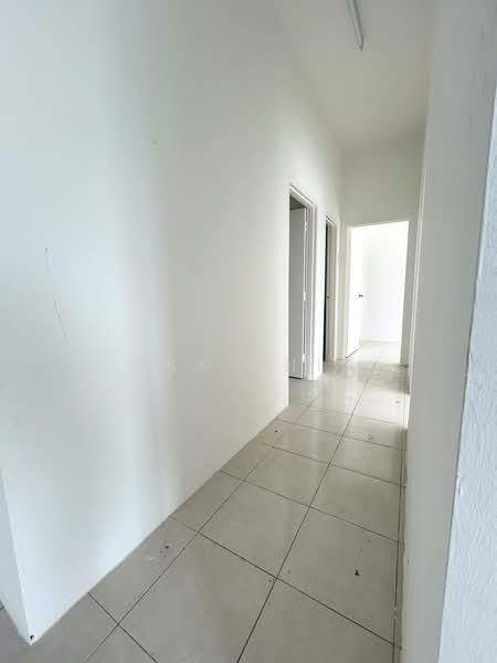 Kondominium untuk Dijual di Casa Residences - Max Chin - Corridor - PropertyGuru.com.my