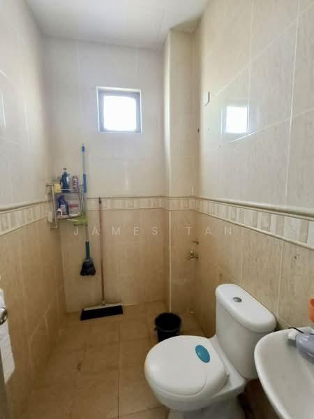 Apartment for Rent at Perling Apartment - James Tan - Bathroom - PropertyGuru.com.my