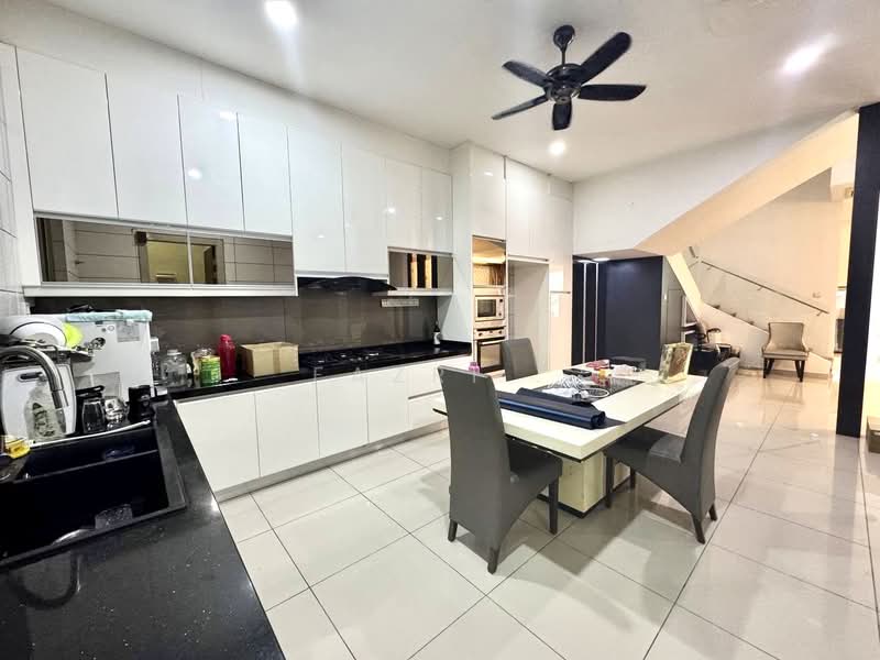 Rumah Berkembar untuk Dijual di Taman Bukit Serdang (Seri Kembangan) - Fazri . - PropertyGuru.com.my