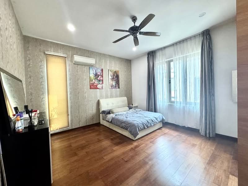 Rumah Berkembar untuk Dijual di Taman Bukit Serdang (Seri Kembangan) - Fazri . - PropertyGuru.com.my
