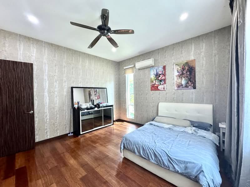 Rumah Berkembar untuk Dijual di Taman Bukit Serdang (Seri Kembangan) - Fazri . - PropertyGuru.com.my