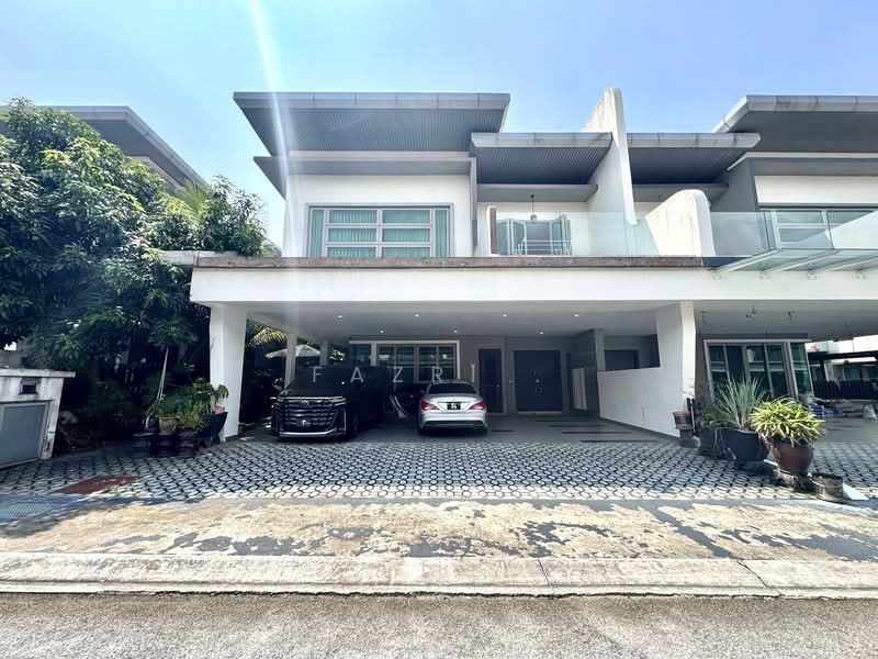 Rumah Berkembar untuk Dijual di Taman Bukit Serdang (Seri Kembangan) - Fazri . - PropertyGuru.com.my