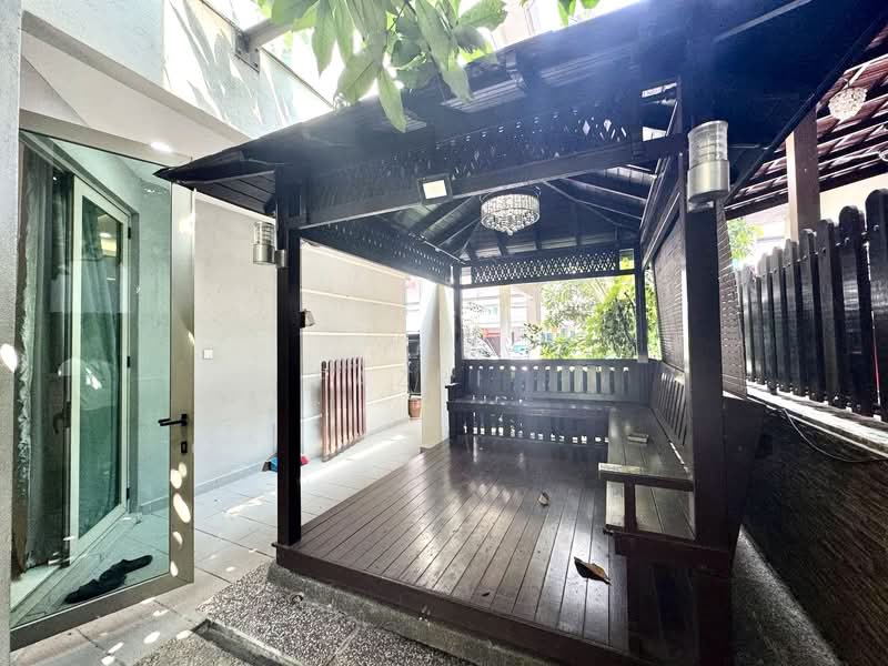 Rumah Berkembar untuk Dijual di Taman Bukit Serdang (Seri Kembangan) - Fazri . - PropertyGuru.com.my