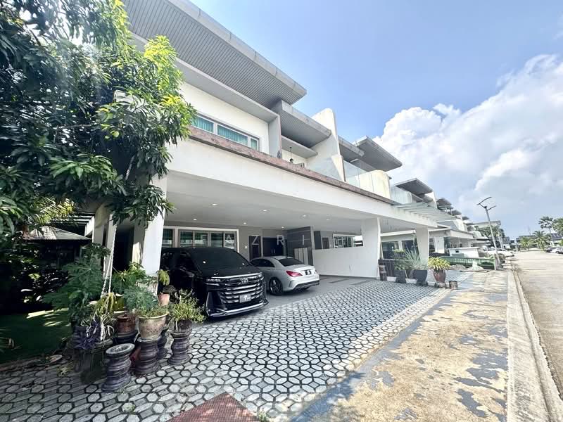 Rumah Berkembar untuk Dijual di Taman Bukit Serdang (Seri Kembangan) - Fazri . - PropertyGuru.com.my
