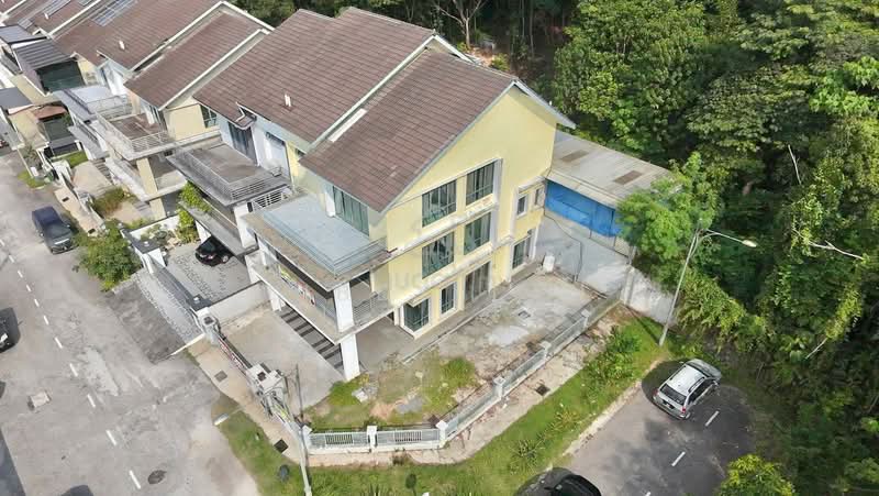 Semi-Detached House for Sale in Mahkota Hills (Cheras) - Libby Tan - Exterior - PropertyGuru.com.my