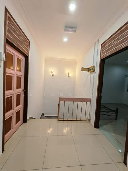 Rumah Teres 2 Tingkat untuk Dijual di Taman Ungku Tun Aminah (Skudai) - Ee Fong Toh - Entrance - PropertyGuru.com.my