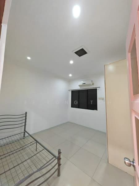 Rumah Teres 2 Tingkat untuk Dijual di Taman Ungku Tun Aminah (Skudai) - Ee Fong Toh - Bedroom - PropertyGuru.com.my