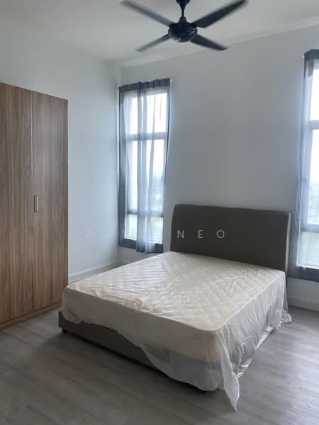 Servis Apartment untuk Dijual di D'Summit Residences - Alex Neo - Master Room - PropertyGuru.com.my