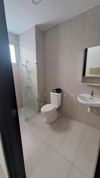 Apartment for Rent at Liberty Grove - Jeno Tan - Bathroom - PropertyGuru.com.my