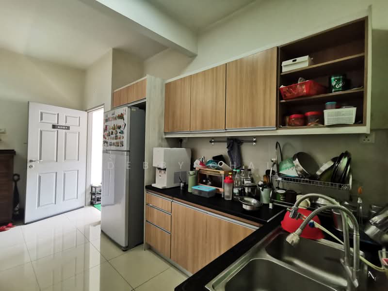 Pangsapuri untuk Dijual di Impian Titanium - Debby Chai - Kitchen - PropertyGuru.com.my
