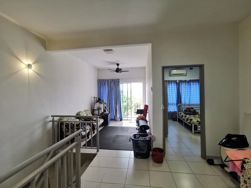 Pangsapuri untuk Dijual di Impian Titanium - Debby Chai - Living Room - PropertyGuru.com.my