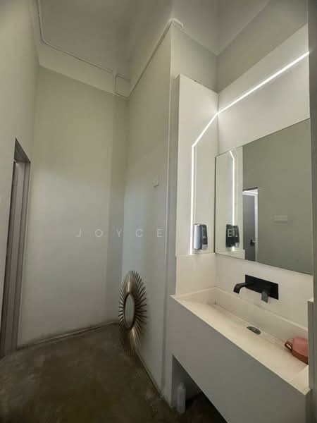 Shop / Office for Rent in Bukit Tambun (Simpang Ampat) - Joyce Lee - Bathroom - PropertyGuru.com.my