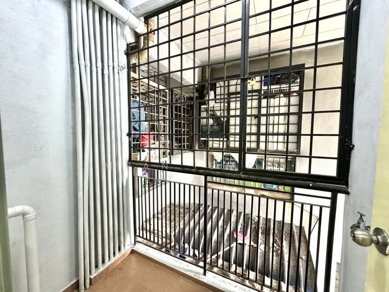 Pangsapuri untuk Dijual di Pangsapuri Senja - Imran Ismadi - Balcony - PropertyGuru.com.my