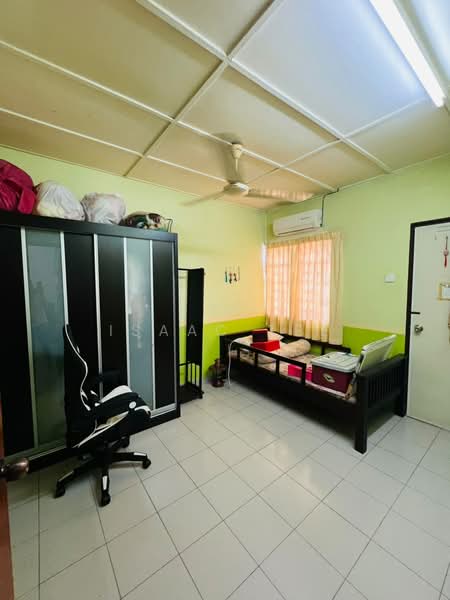 2-storey Terraced House for Sale in Bukit Antarabangsa (Ulu Kelang) - Isaac Tee - Bedroom - PropertyGuru.com.my