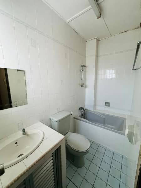 2-storey Terraced House for Sale in Bukit Antarabangsa (Ulu Kelang) - Isaac Tee - Bathroom - PropertyGuru.com.my