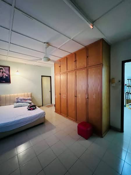 2-storey Terraced House for Sale in Bukit Antarabangsa (Ulu Kelang) - Isaac Tee - Bedroom - PropertyGuru.com.my