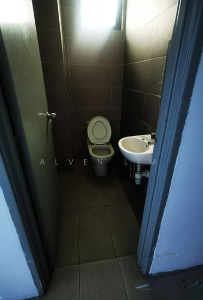 Tanah Komersial untuk Dijual di Setia Alam (Selangor) - Alven Lim - Bathroom - PropertyGuru.com.my