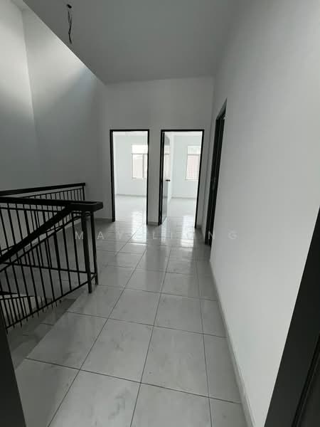 2-storey Terraced House for Sale in Taman Scientex Rawang (Rawang) - May Liong - Corridor - PropertyGuru.com.my
