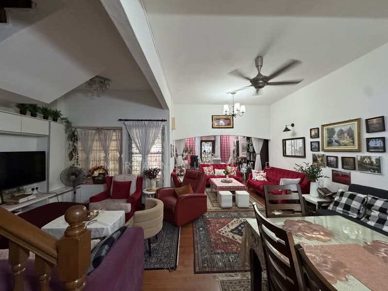 Rumah Teres 2 Tingkat untuk Dijual di Taman Cempaka (Ampang) - Imran Ismadi - Living Room - PropertyGuru.com.my